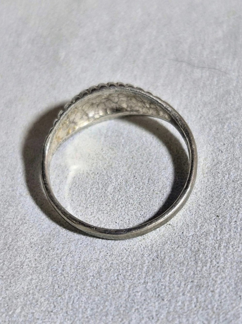 VINTAGE SOUTHWEST STERLING SILVER BAND RING - Picture 3 of 3
